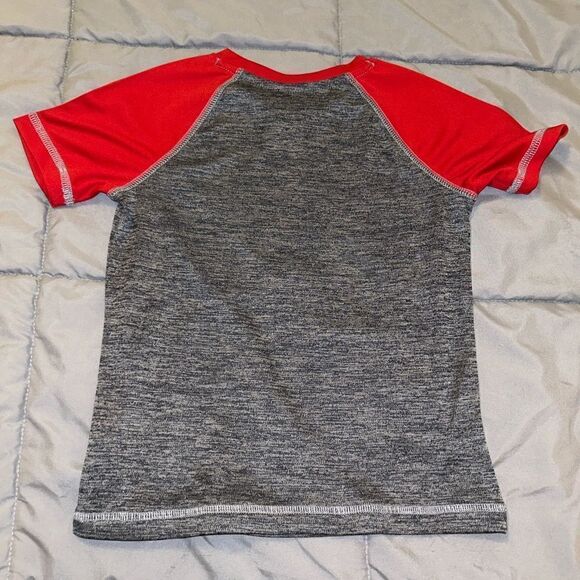 Nwt size 4 Star Wars tshirt - Picture 2 of 2